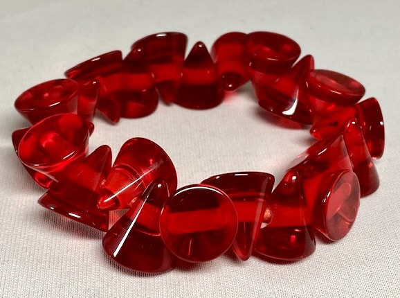 SO142 Sobral/Lagerfeld transparent red cone bracelet