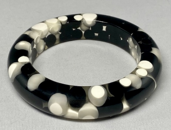 SO143 Sobral black & white ball dot resin bangle