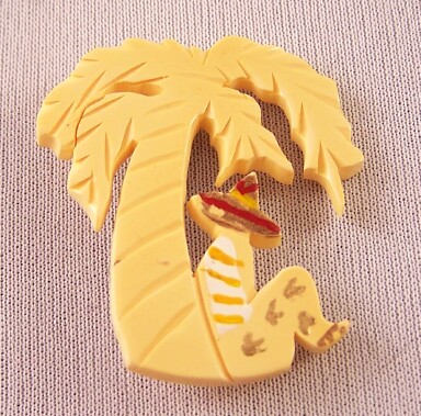 Foltz 4 Foltz bakelite palm tree pin