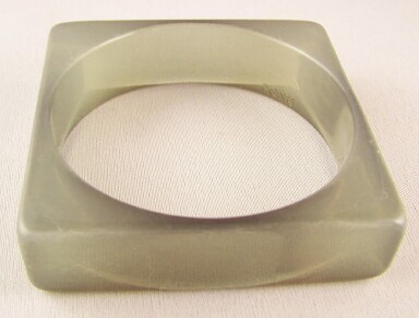 PO28 PONO sea glass square resin bangle