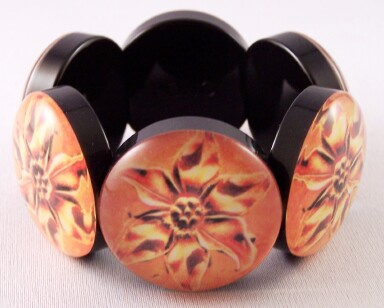 PO32 round graphic flower stretch bracelet