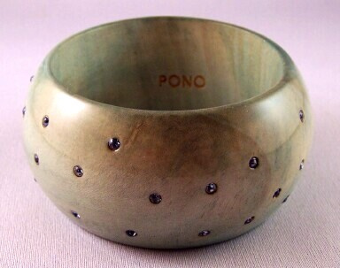 PO19 PONO pale aqua wood bangle/blue rhinestones