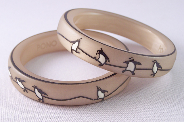 PO30 PONO taupe penguin bangle bracelet