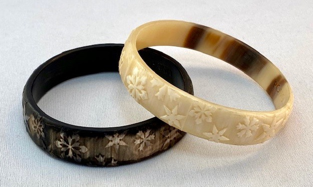 PO12  PONO snowflake carved horn bangles