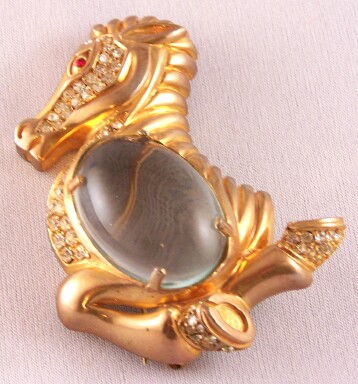 RPO5 repro Trifari horse jelly belly pin