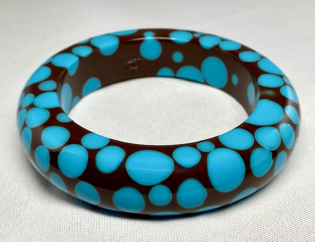 SO101 Sobral brown with turquoise dots resin bangle