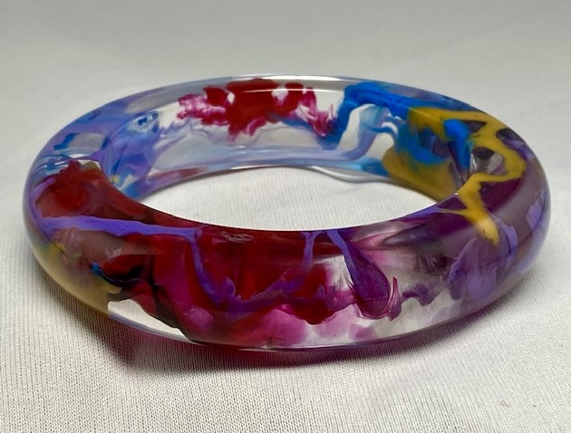 SO129 Sobral 11/16" chunky transparent marbled resin bangle